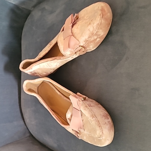 Pink Velvet Bow Loafer Shoes (8) - Picture 3 of 7